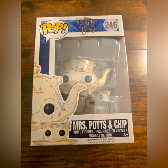Funko Pop Vinyl Disney Beauty And The Beast Mrs. Potts & Chip #246 NEW - Picture 1 of 4